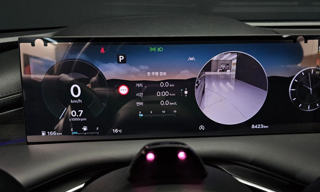 Genesis G80 Gasoline 2.5 Turbo AWD, 2025