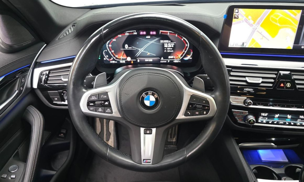 BMW 5-Series 530i M Sport Package, 2023
