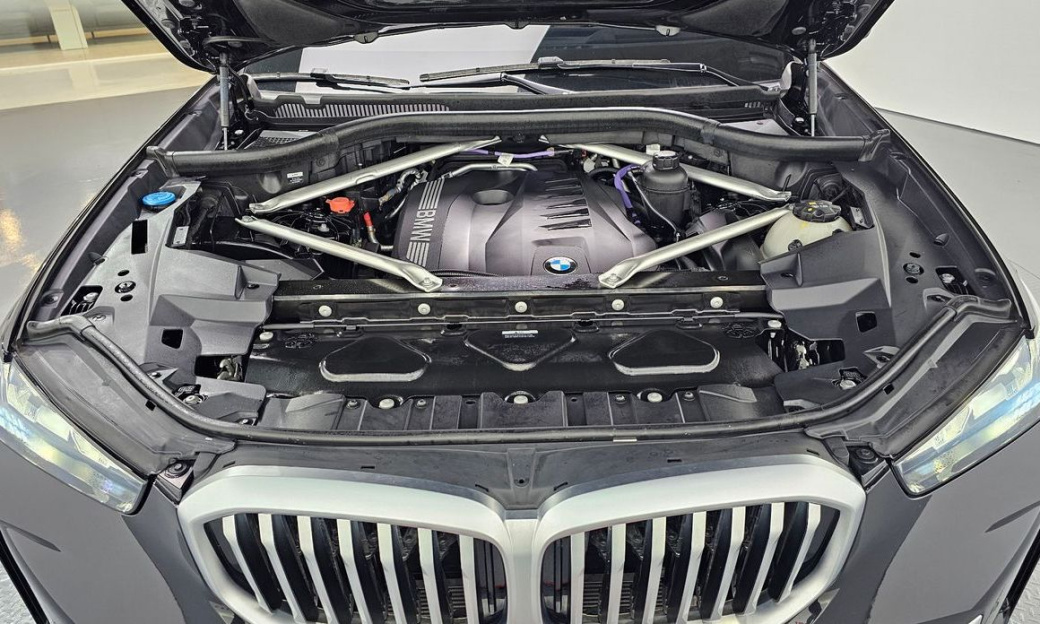 BMW X5 xDrive 40i xLine, 2024