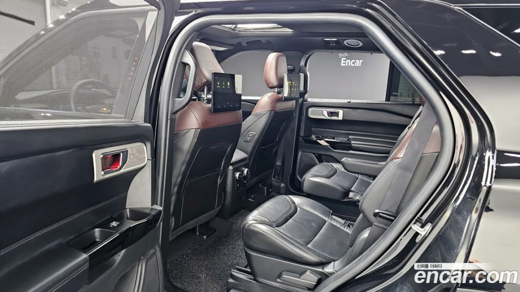 Ford Explorer 3.0 Platinum 4WD, 2022