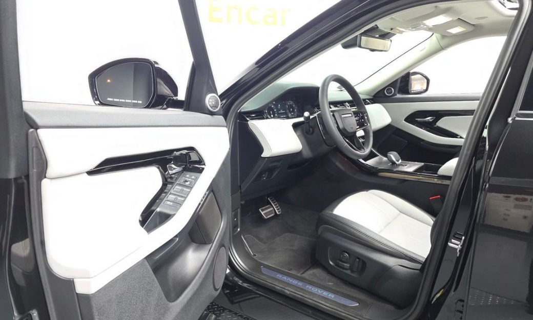 Land Rover Range Rover Evoque P250 Dynamic SE, 2025
