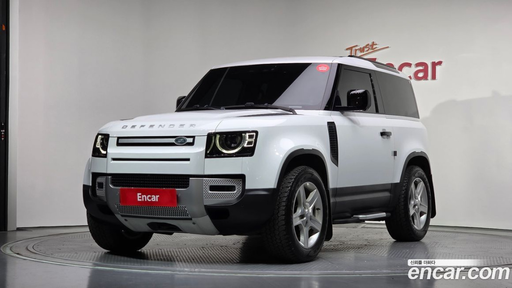 Land Rover Defender 90 D250 SE, 2022