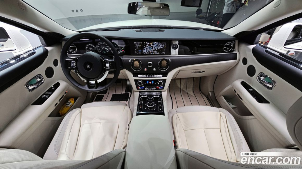 Rolls-Royce Ghost 6.7 EWB V12, 2022