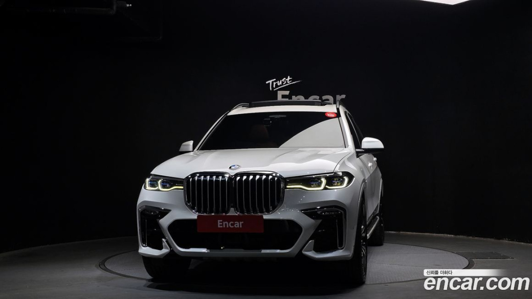 BMW X7 xDrive 40i M Sport 6STR, 2022