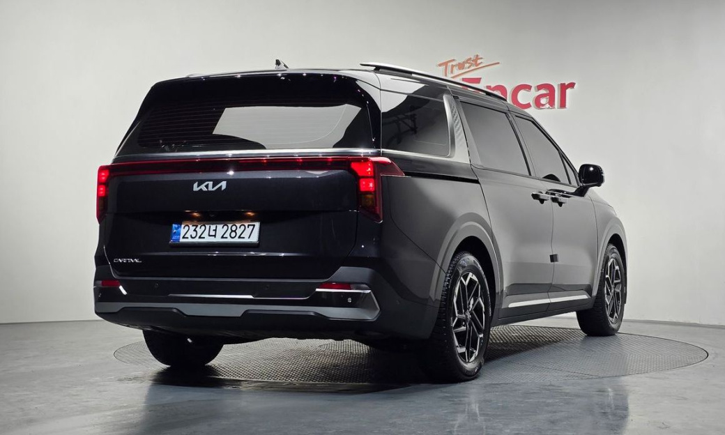 Kia Carnival 9-Seater Noblesse, 2025