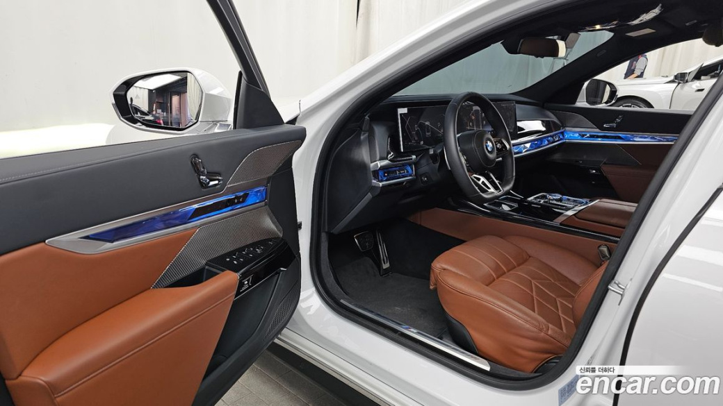 BMW 7-Series 740i xDrive M Sport, 2025