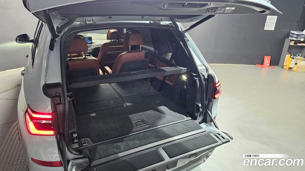 BMW X7 xDrive 40d M Sport 6STR, 2025