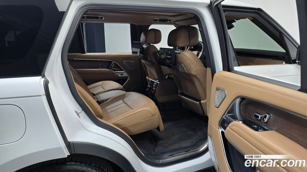 Land Rover Range Rover P530 Autobiography Long Wheel Base, 2025