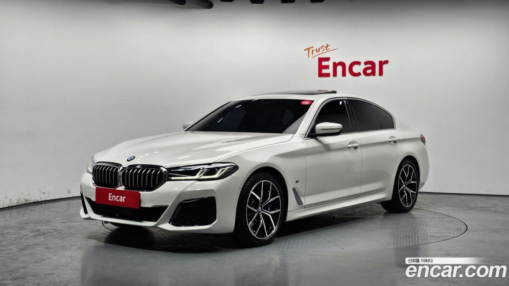 BMW 5-Series 530i xDrive M Sport Package, 2023