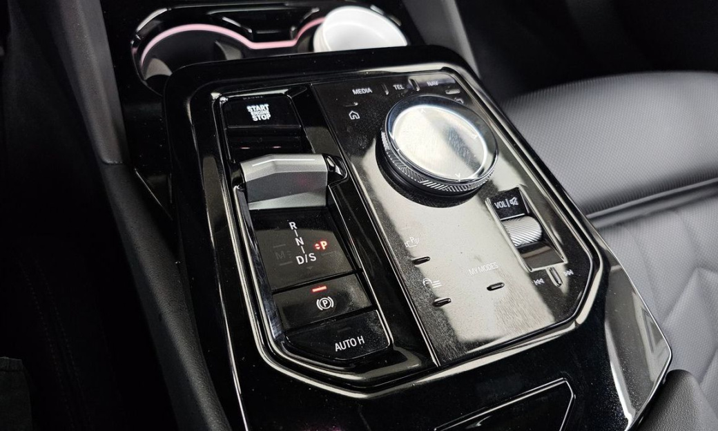 BMW 5-Series 520i M Sport, 2026