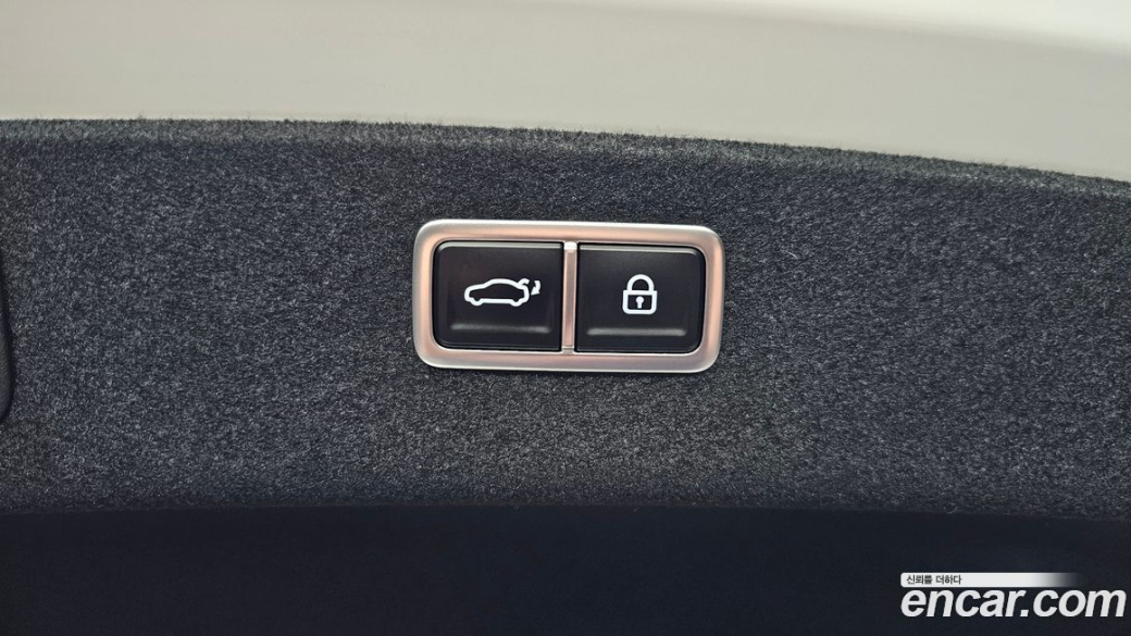 Genesis G80 Gasoline 2.5 Turbo AWD, 2025