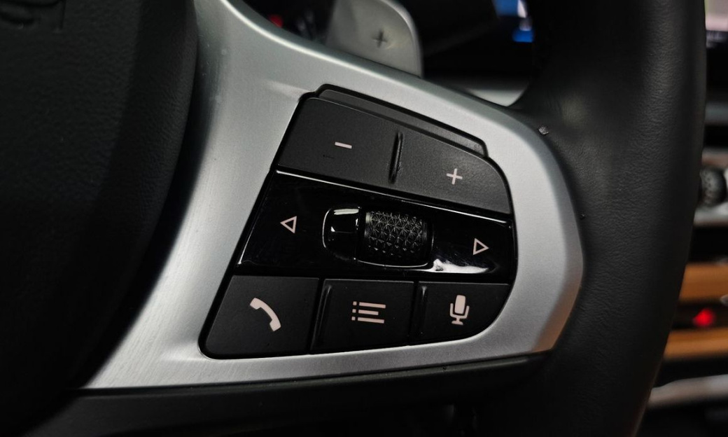 BMW 3-Series 320i M Sport, 2024
