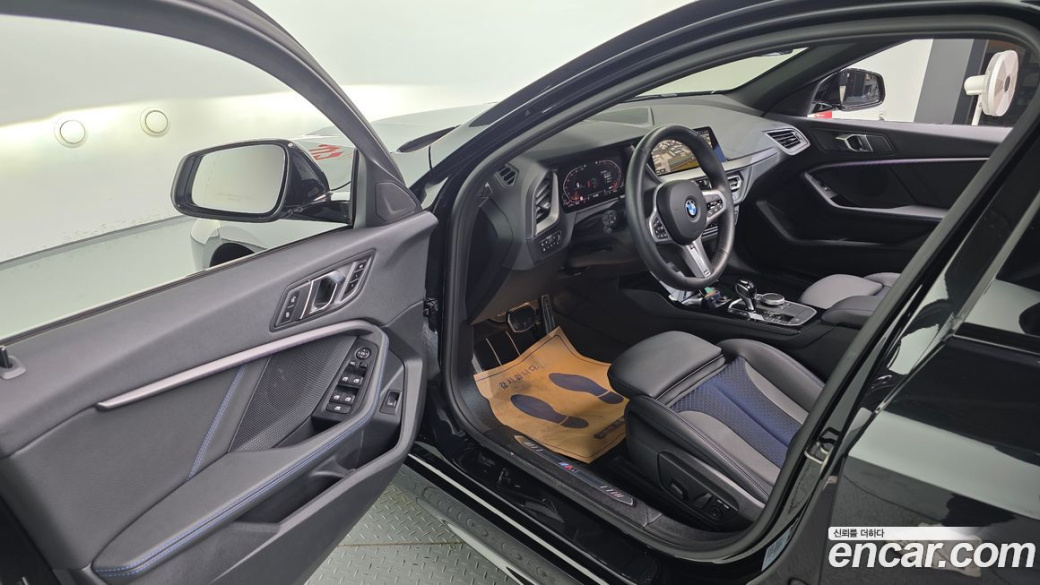 BMW 1-Series 120i M Sports, 2024