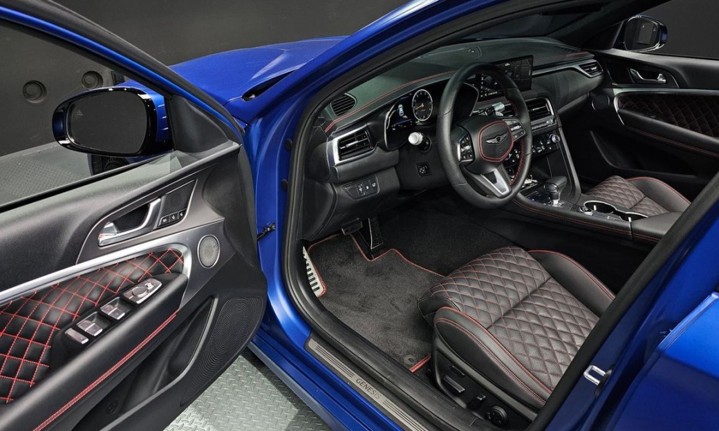 Genesis G70 Gasoline 2.5T 4WD, 2025