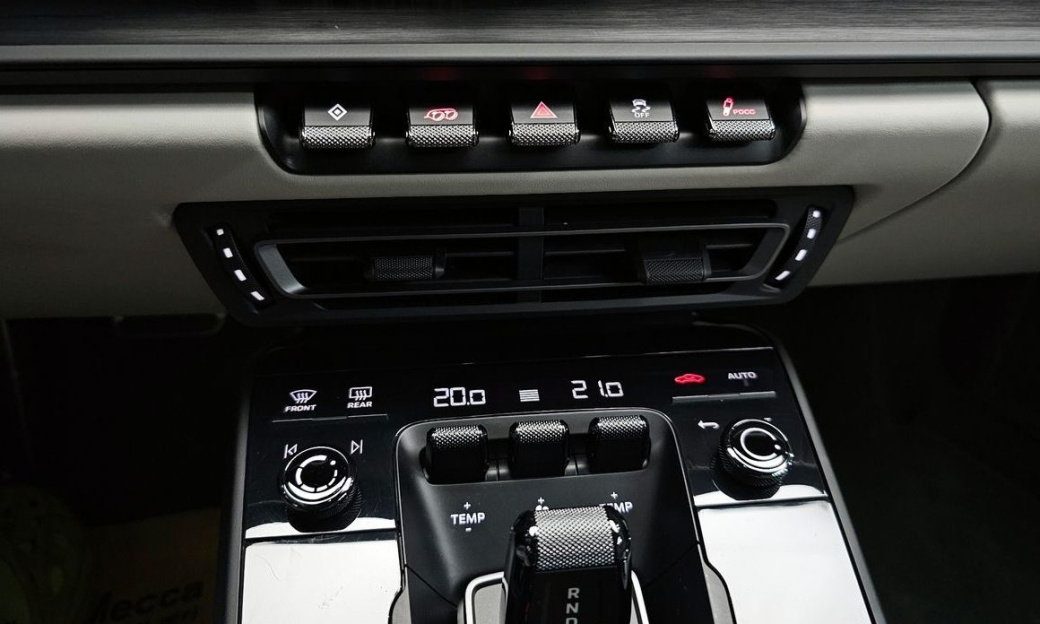 Porsche 911 Carrera GTS Cabriolet, 2022
