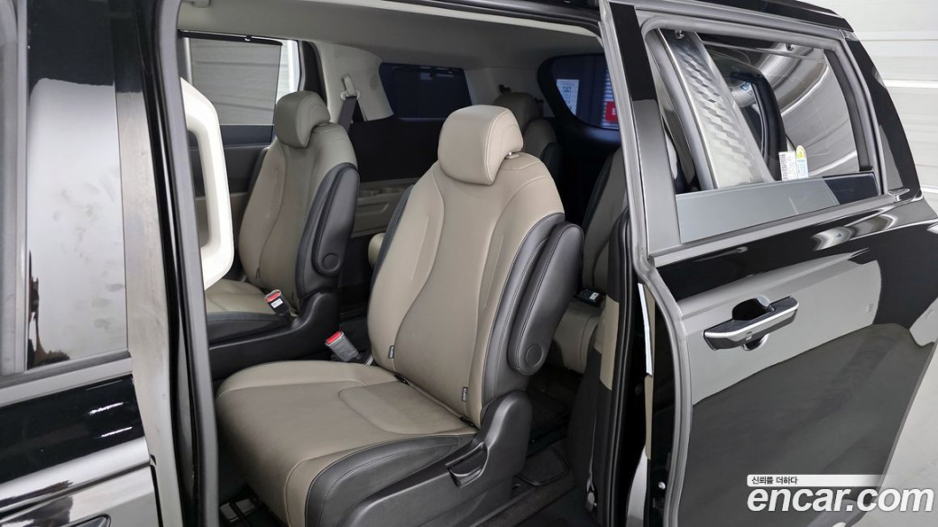 Kia Carnival 9-Seater Noblesse, 2025
