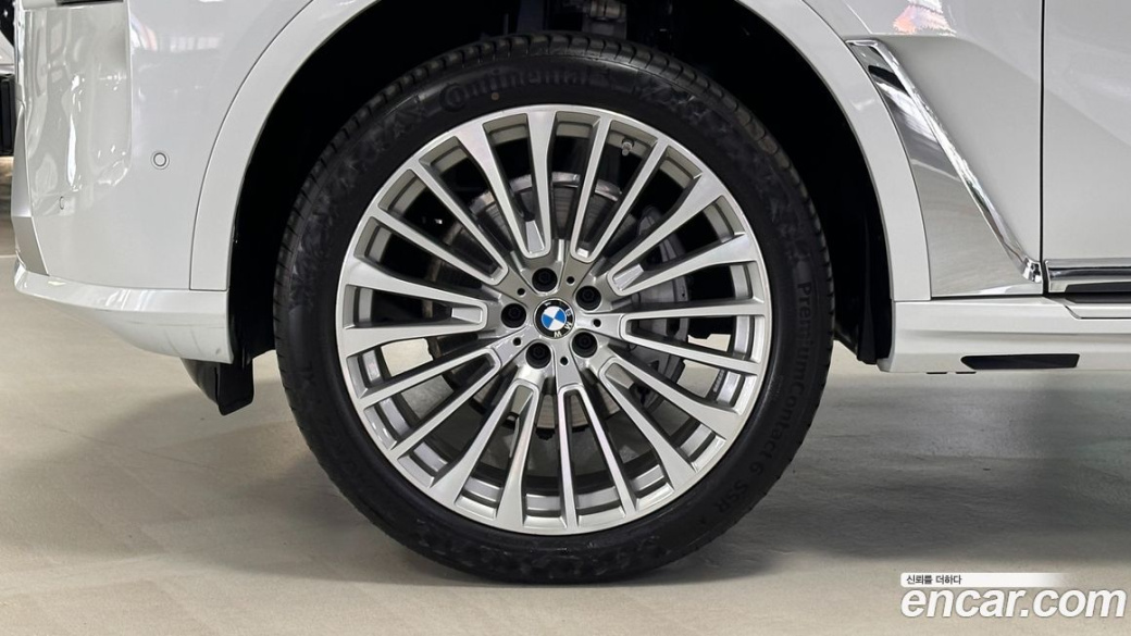 BMW X7 xDrive 40i Design Pure Excellence 6-Seater, 2025