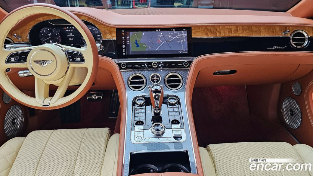 Bentley Continental 6.0 GTC, 2022