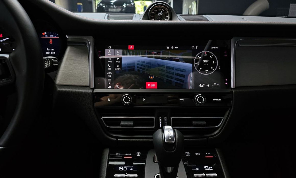 Porsche Macan 2.9 S, 2022