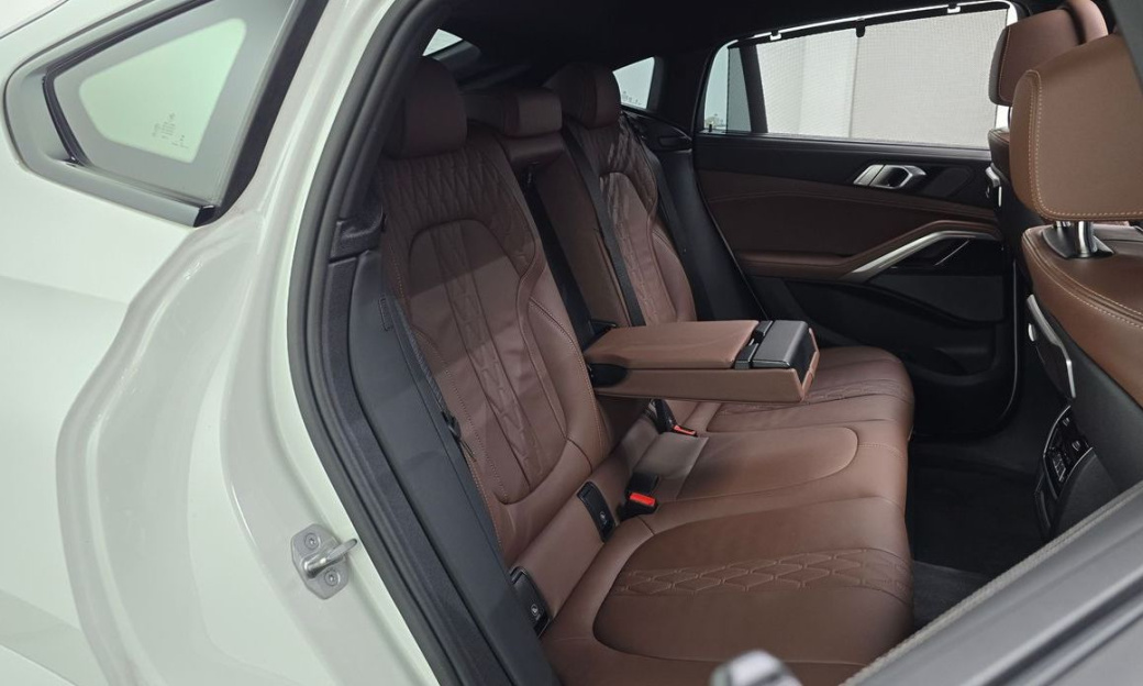 BMW X6 xDrive40i M Sport, 2024