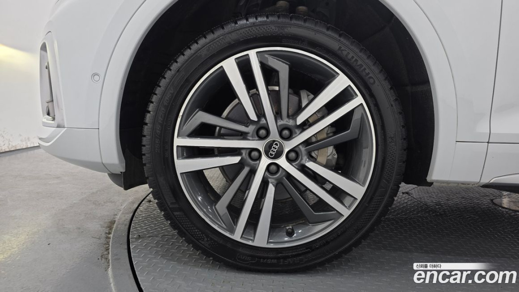 Audi Q5 45 TFSI Quattro Premium, 2022