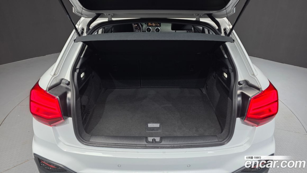 Audi Q2 35 TDI, 2023
