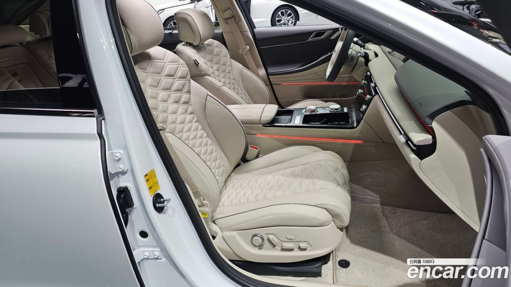 Genesis G80 Gasoline 2.5 Turbo AWD, 2026