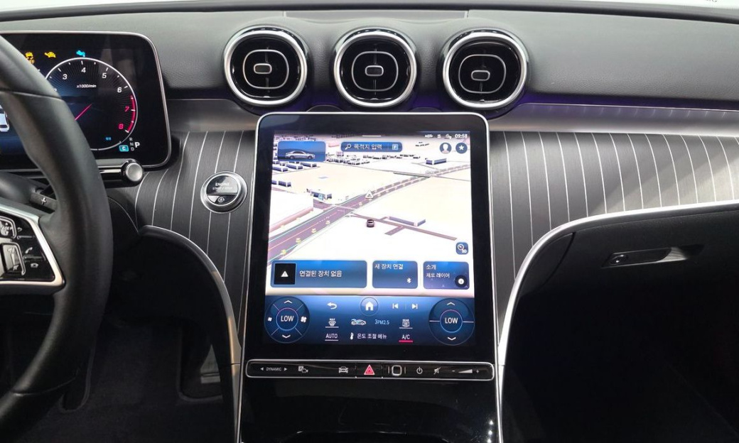 Mercedes-Benz C-Class C300 4MATIC Avantgarde, 2024