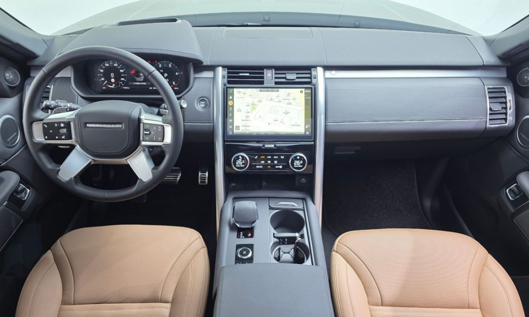 Land Rover Discovery D300 Dynamic HSE, 2024