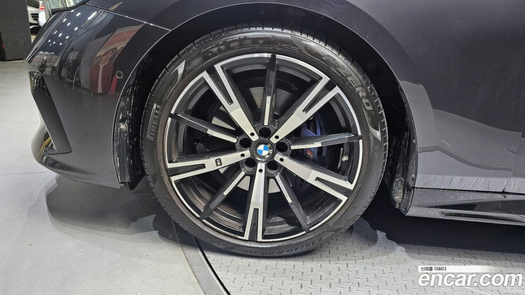 BMW 5-Series 530i xDrive M Sport, 2025