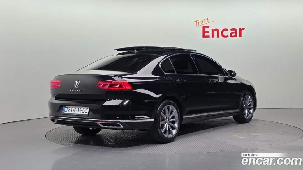 Volkswagen Passat 2.0 TDI Prestige, 2022