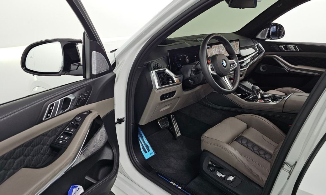 BMW X5M 4.4 Competition, 2025