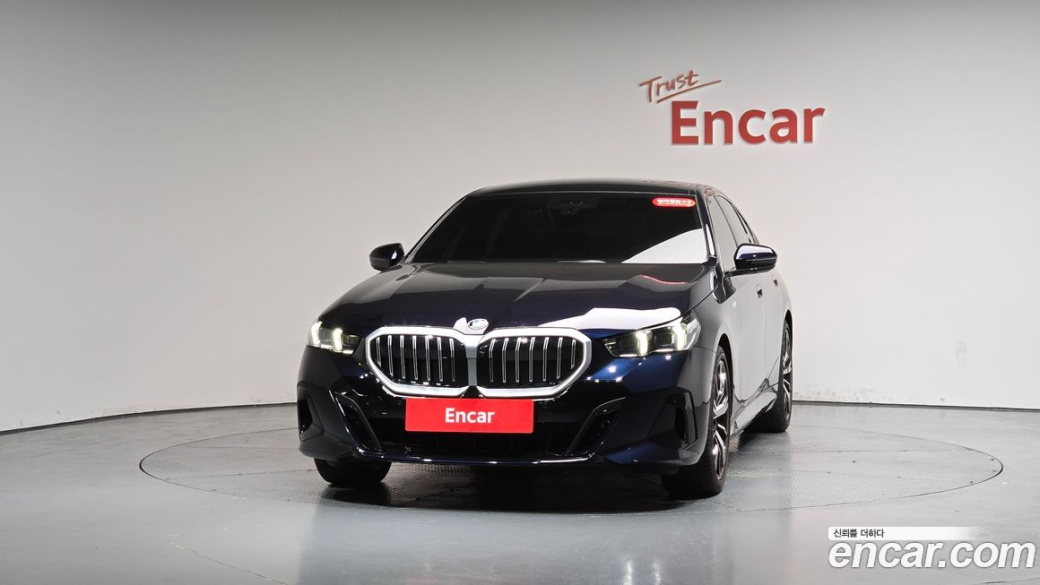 BMW 5-Series 530i xDrive M Sport, 2024