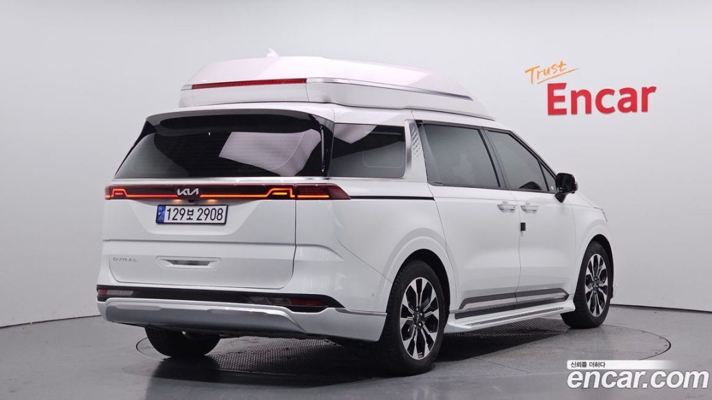 Kia Carnival 9-Seater Hi-Limousine, 2022