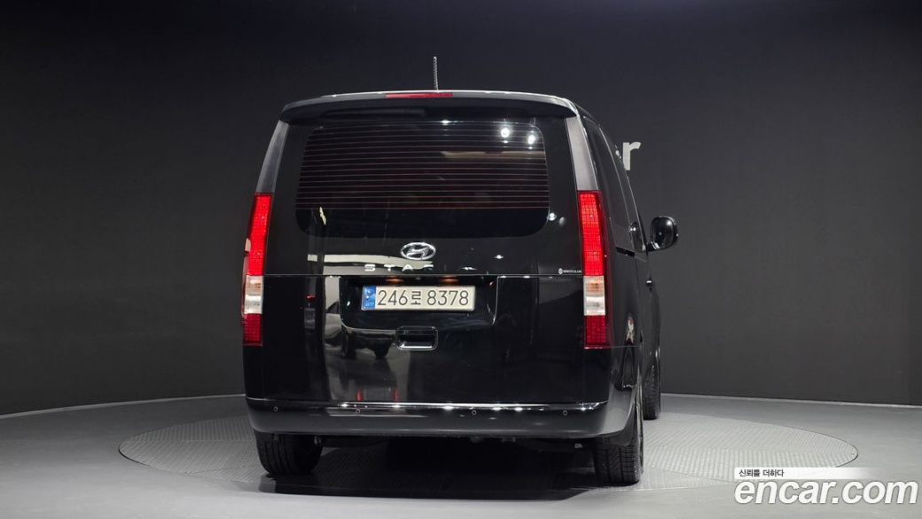 Hyundai Staria Tourer 9-Seater, 2022