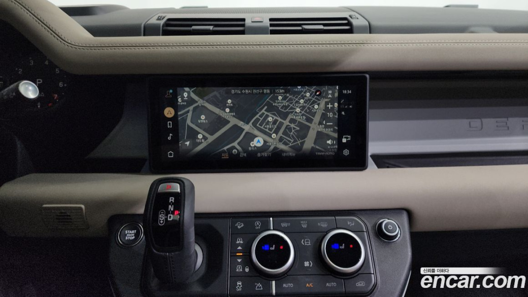 Land Rover Defender 110 P300 X-Dynamic SE, 2023