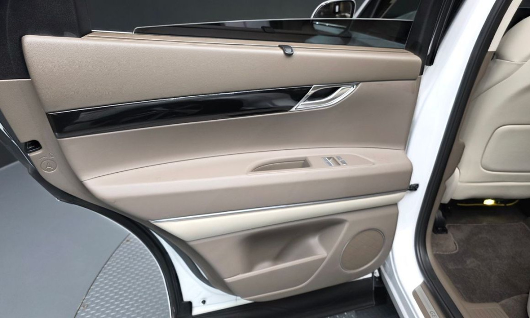 Genesis GV80 2.5T Gasoline 2WD, 2023