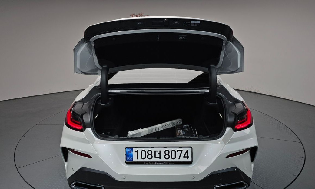 BMW 8-Series M850i xDrive Gran Coupe, 2024