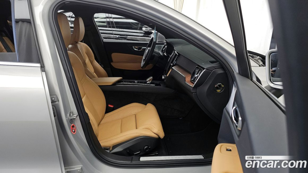 Volvo S60 B5 Ultimate Bright, 2023