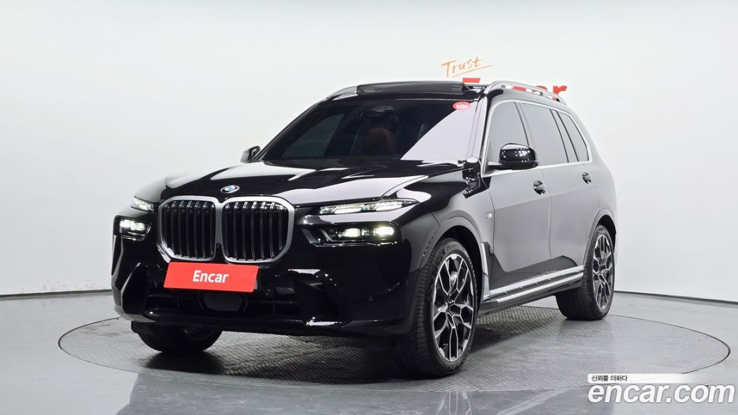 BMW X7 xDrive 40d M Sport 7 STR, 2025