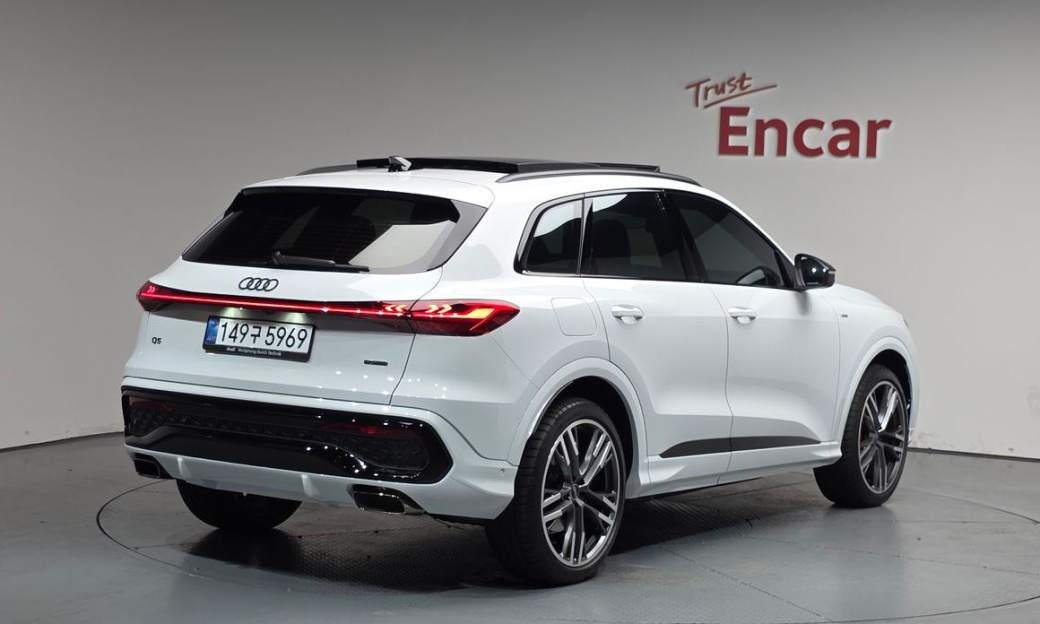 Audi Q5 45 TFSI Quattro S Line Black Ediiton, 2025