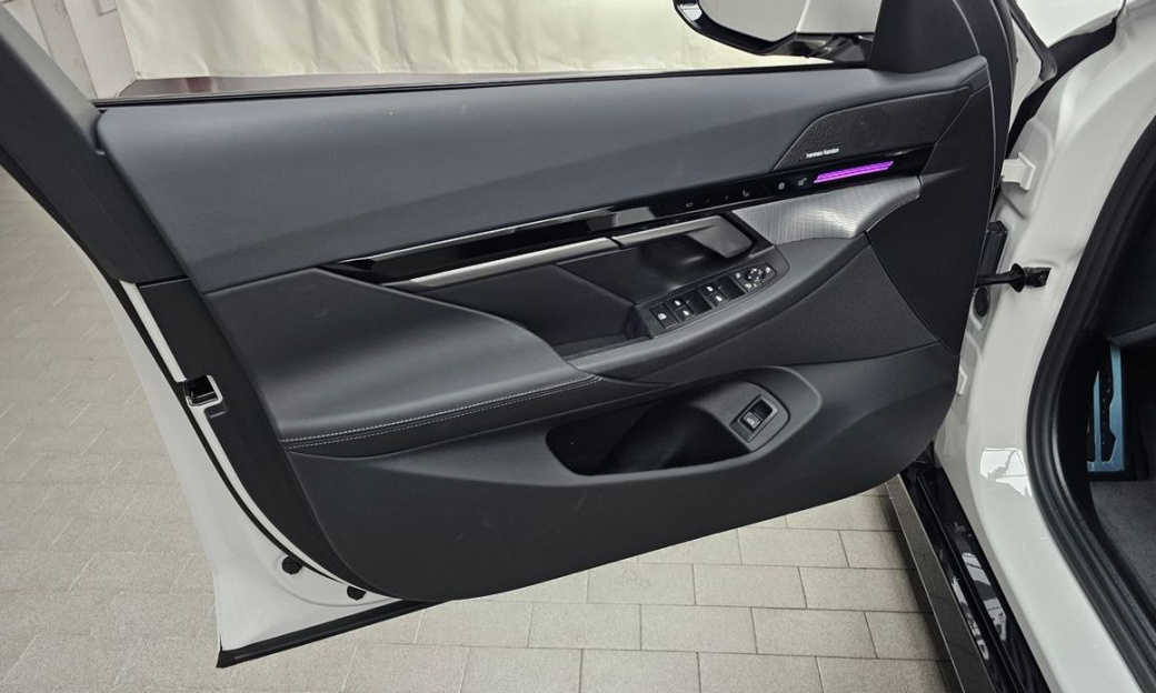 BMW 5-Series 520i M Sport, 2024