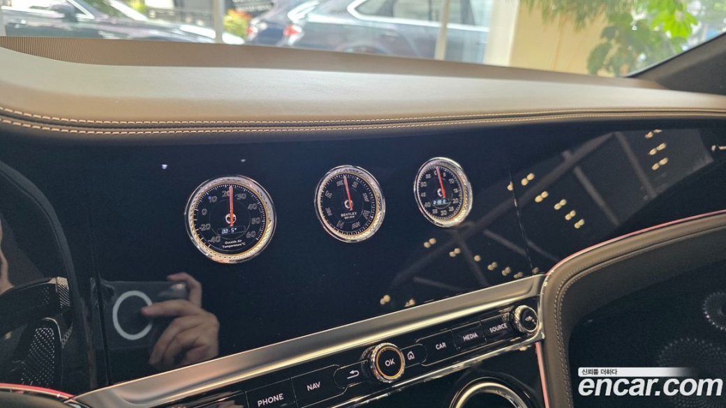Bentley Continental 4.0 GTS, 2024