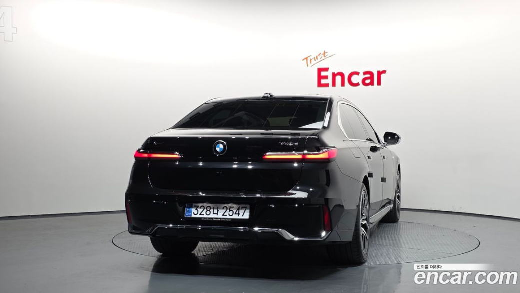 BMW 7-Series 740d xDrive M Sport, 2025