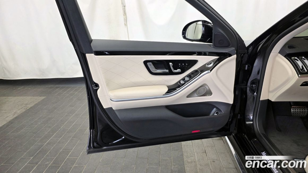 Mercedes-Benz S-Class S500L 4MATIC, 2023