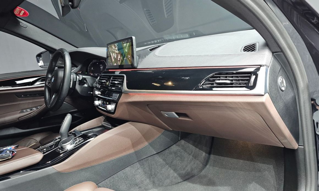 BMW 5-Series 530i M Sport Package, 2023