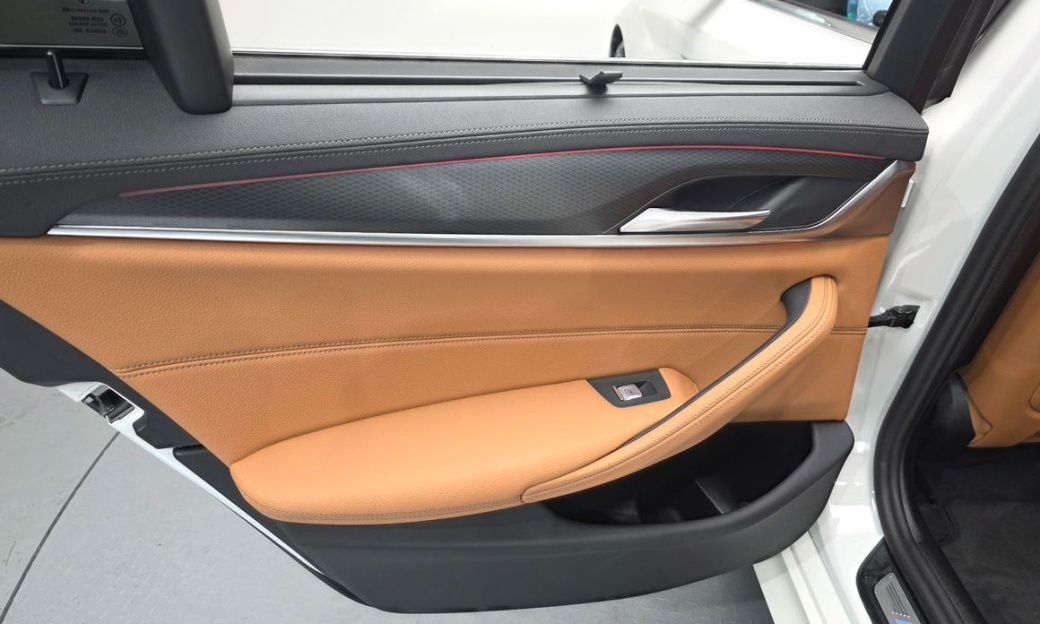 BMW 5-Series 520i M Sport, 2023