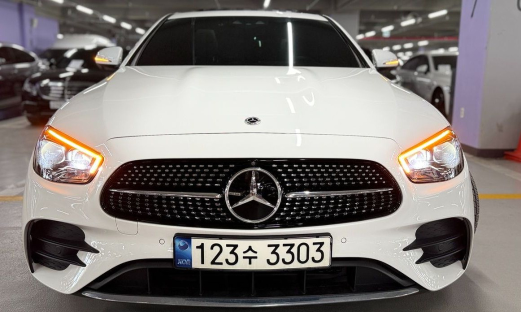 Mercedes-Benz E-Class E220d 4MATIC AMG Line, 2022
