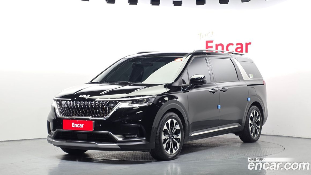 Kia Carnival 7-Seater Signature, 2023