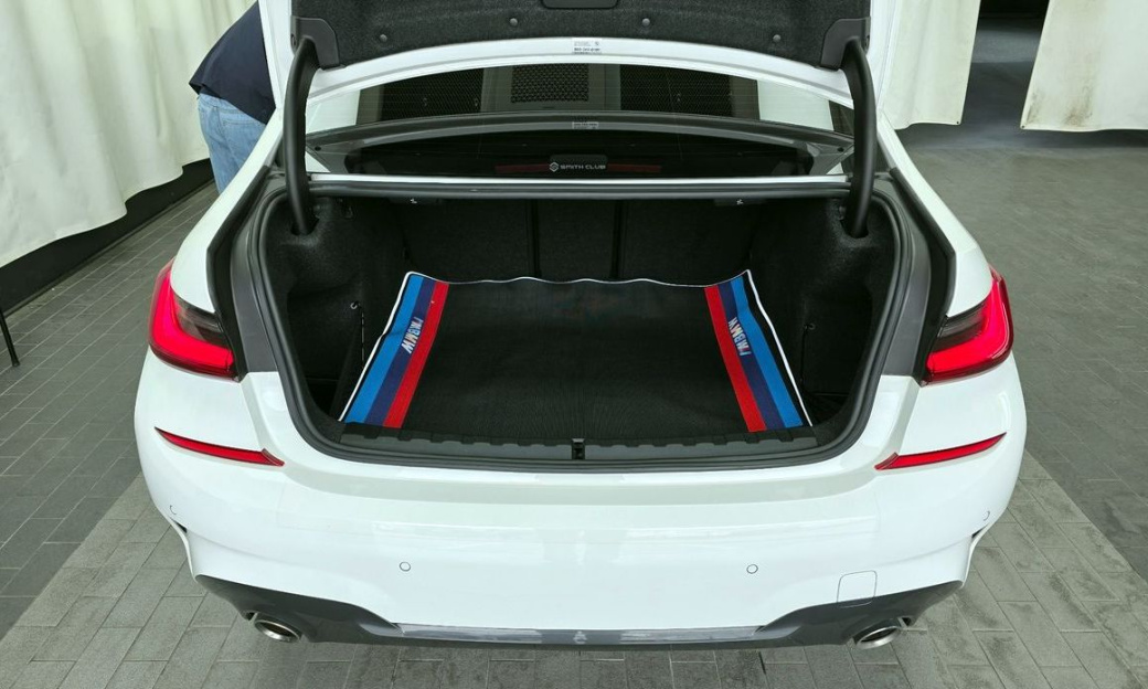 BMW 3-Series 320i M Sport, 2022
